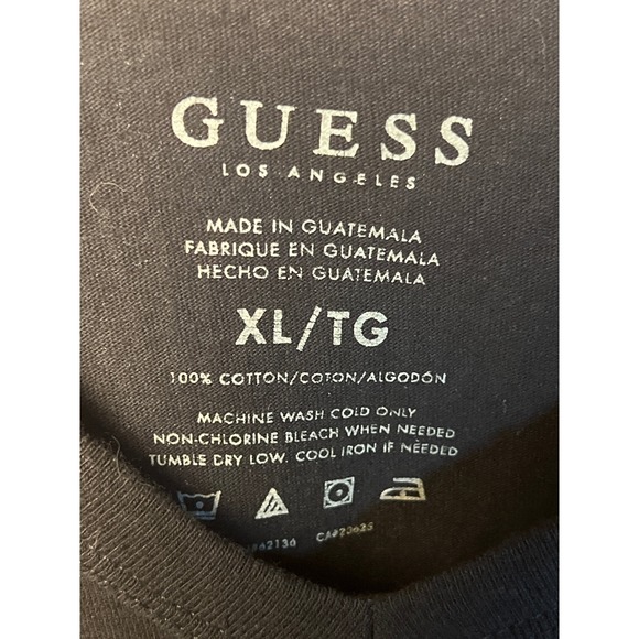 GUESS‎ Los Angeles XL Wing Print V-Neck T-Shirt Men's Black Cotton Short Sleeve - Picture 2 of 9